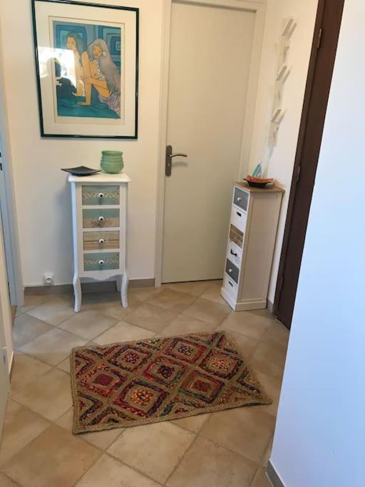 Tres Bel Appartement Climatise Terrasse Et Vue Mer Bandol Eksteriør billede