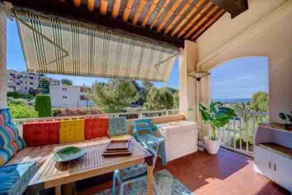 Tres Bel Appartement Climatise Terrasse Et Vue Mer Bandol Eksteriør billede