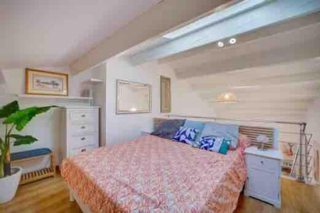 Tres Bel Appartement Climatise Terrasse Et Vue Mer Bandol Eksteriør billede